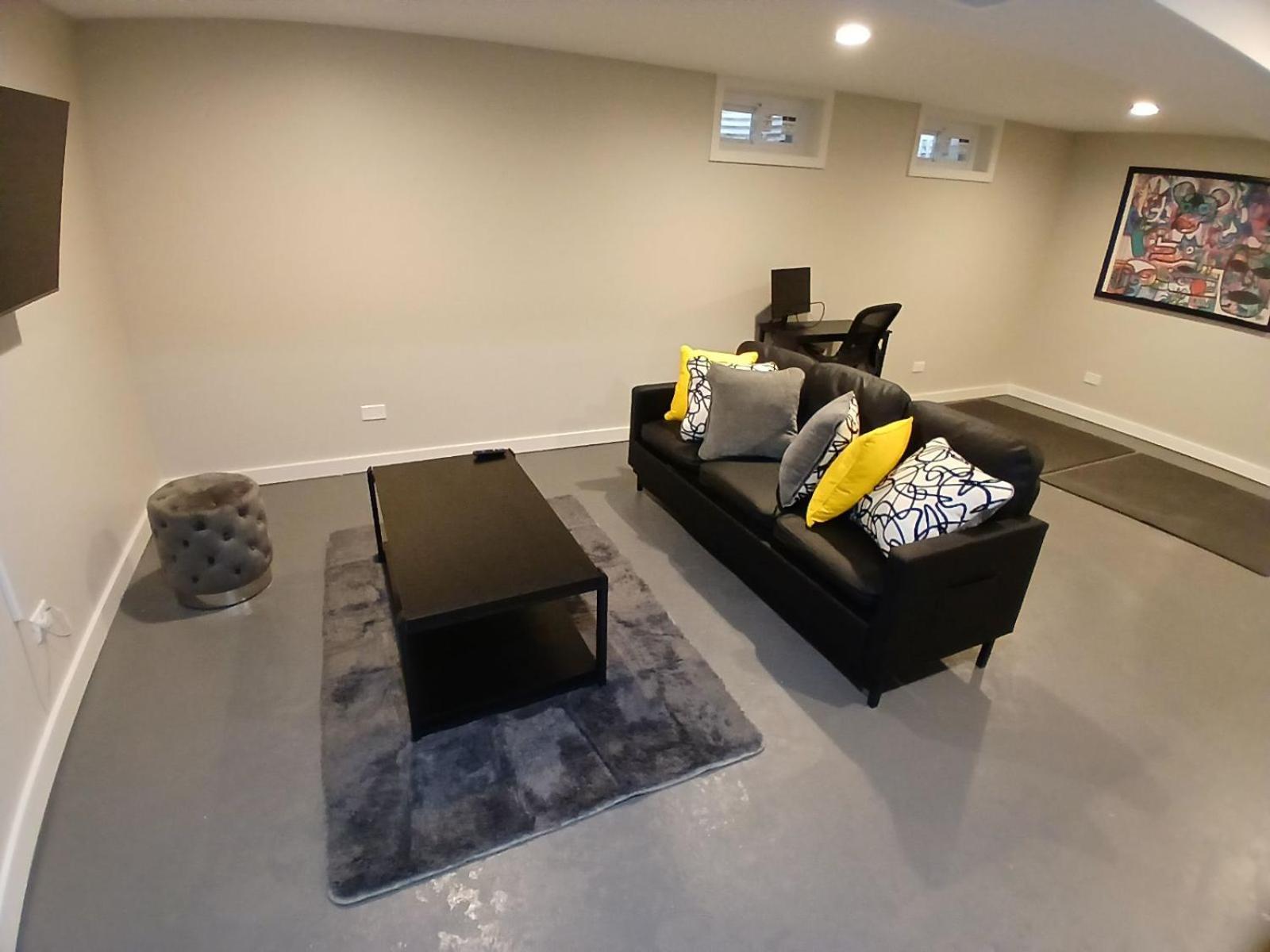 3 Level 10 Min To The Beach, Near Downtown Chicago
